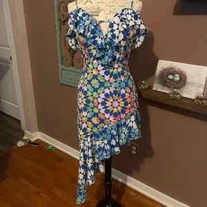 Beautiful NWOT Venus summer dress